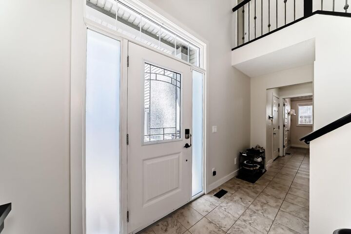 Property Photo: 612 Montgomery Close SE AB T1B 0B7
