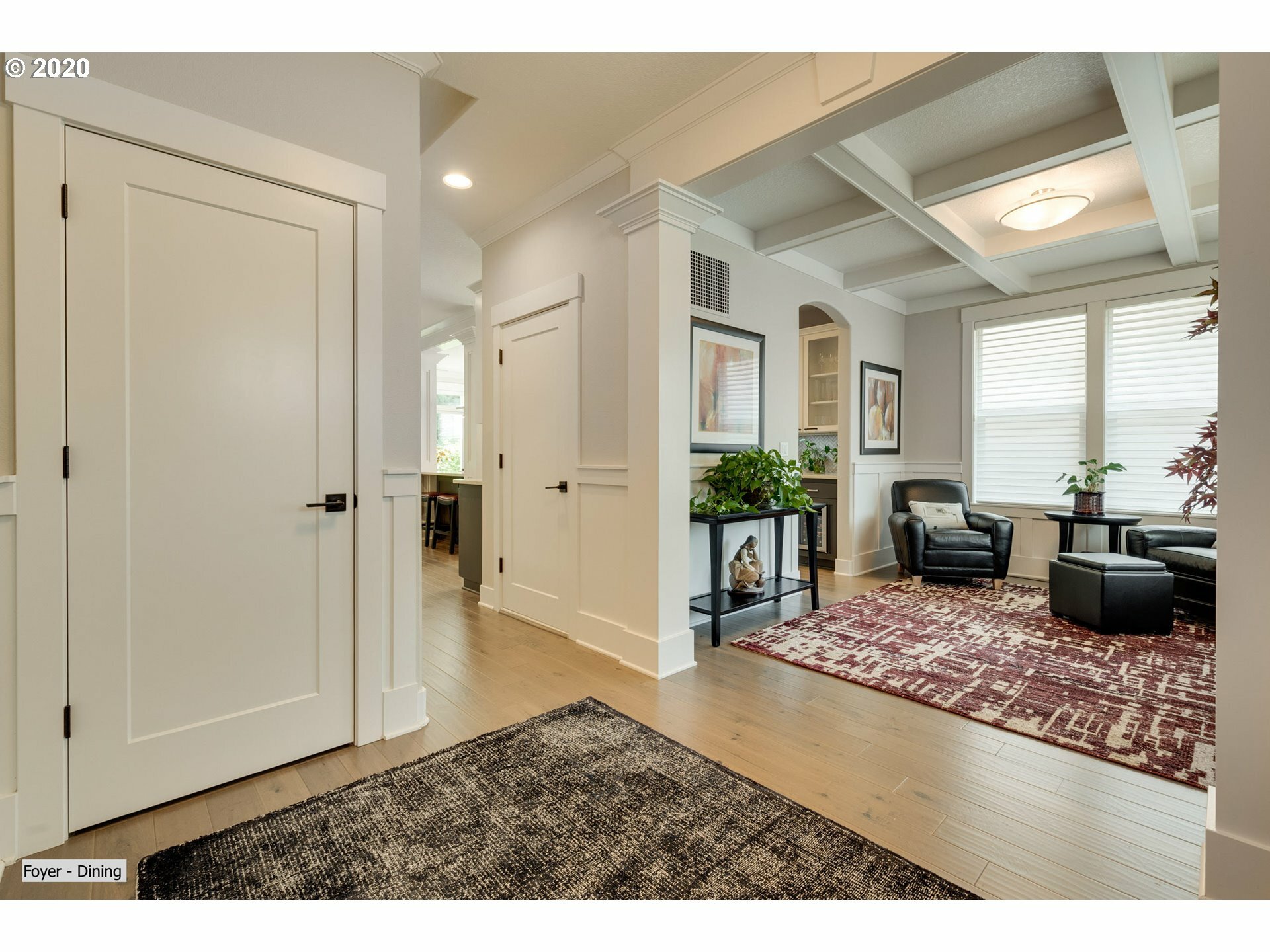 Property Photo: 8502 SW 46th Ave OR 97219