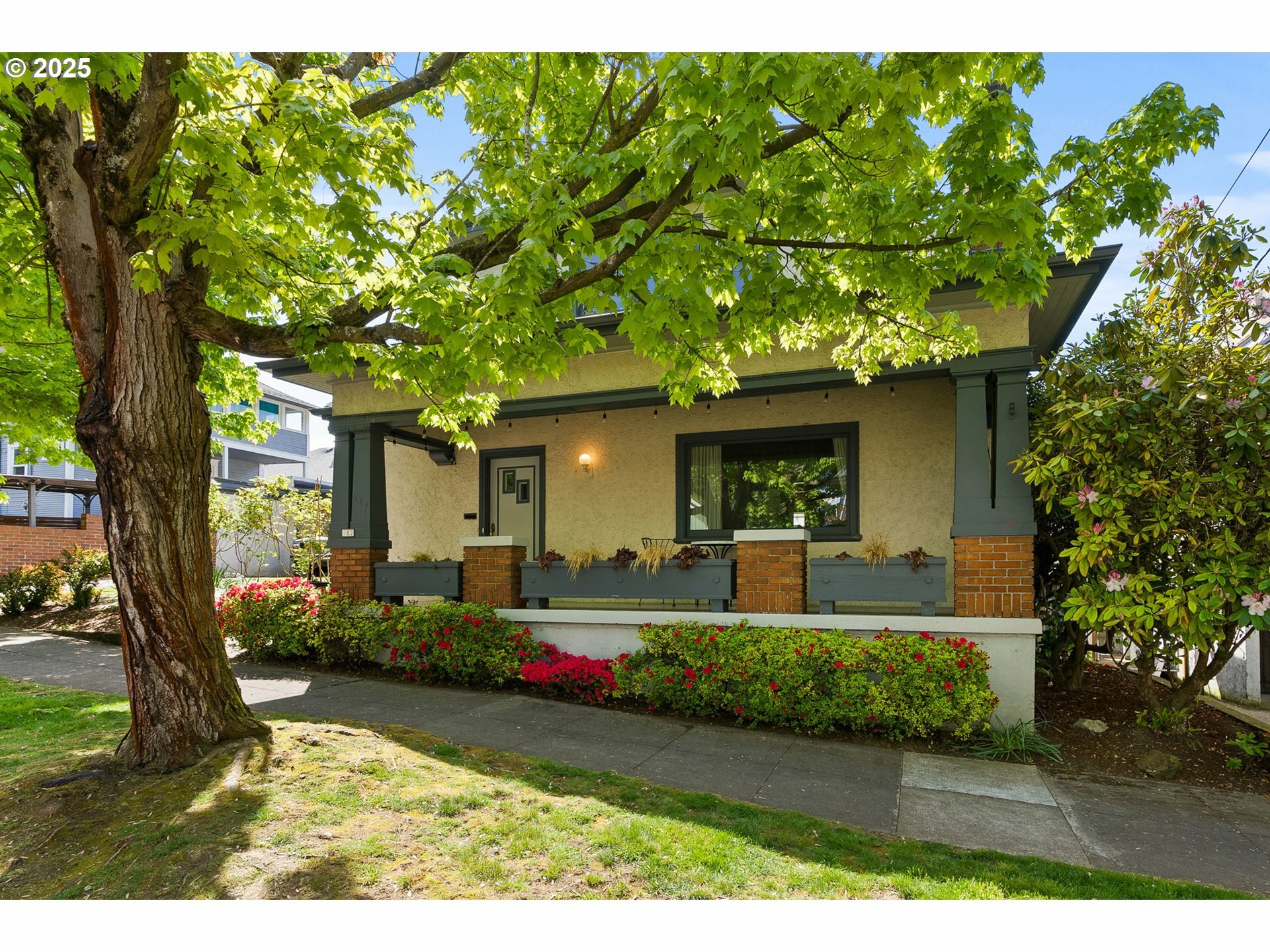 Property Photo: 917 SE 25th Ave OR 97214
