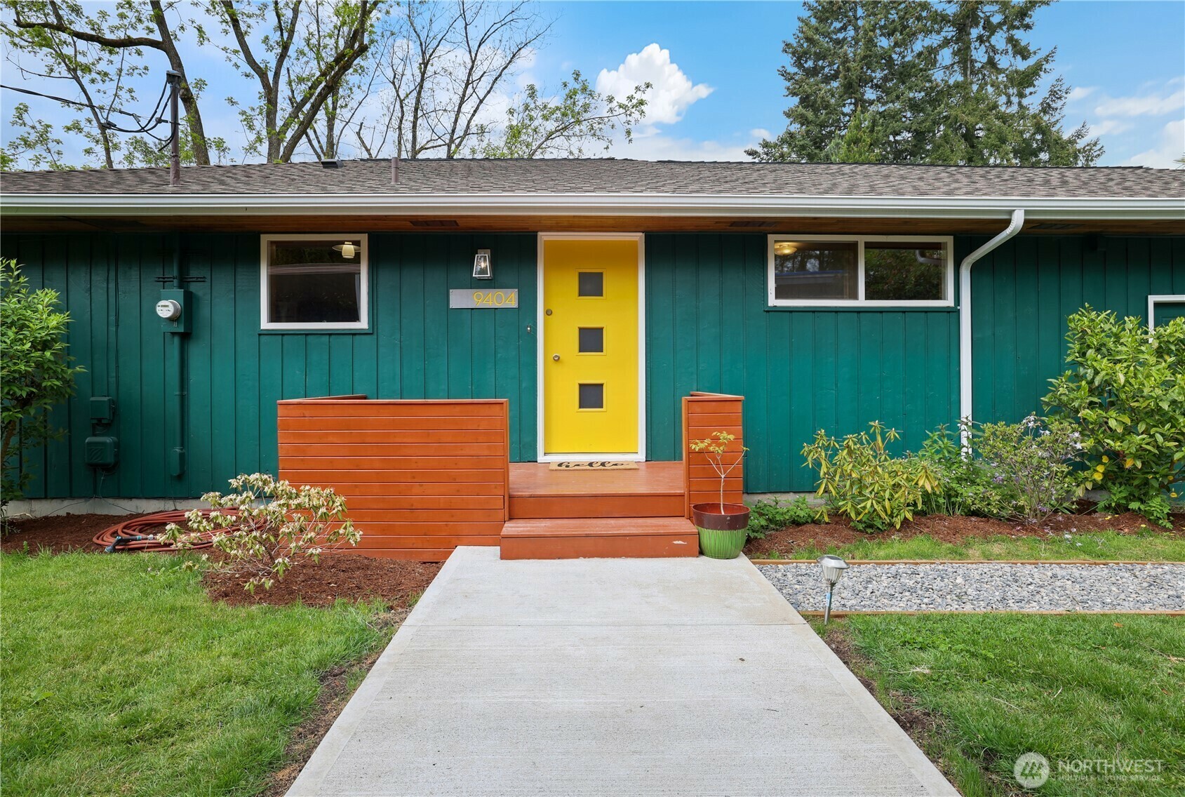 Property Photo: 9404 S 248th Street WA 98030