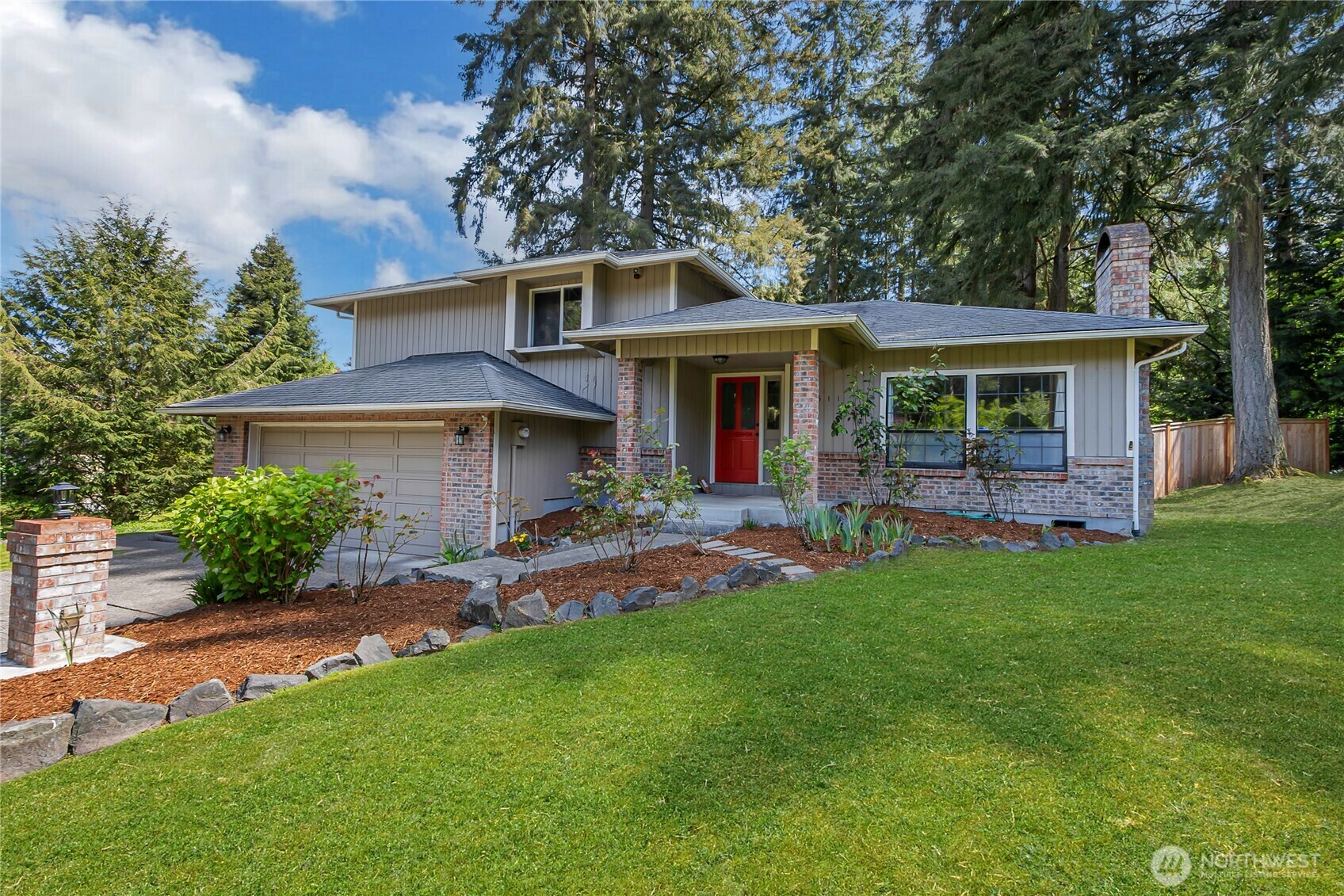 Property Photo: 11511 87th Avenue Ct E WA 98373