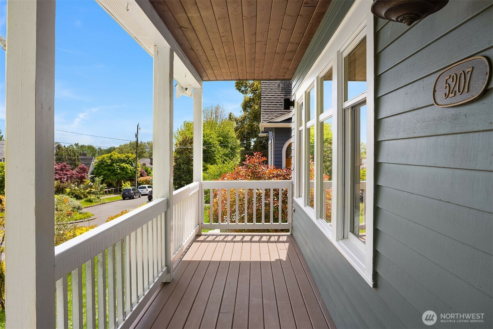 Property Photo: 5207 37th Avenue NE WA 98105