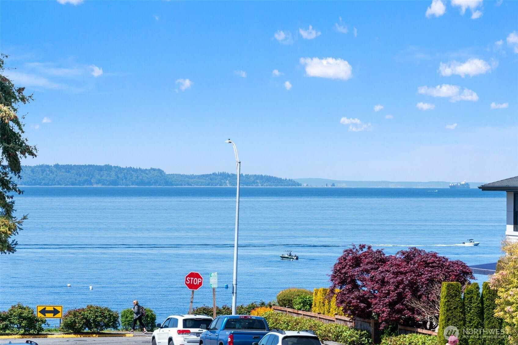 Property Photo: 234 2nd Avenue N 200 WA 98020
