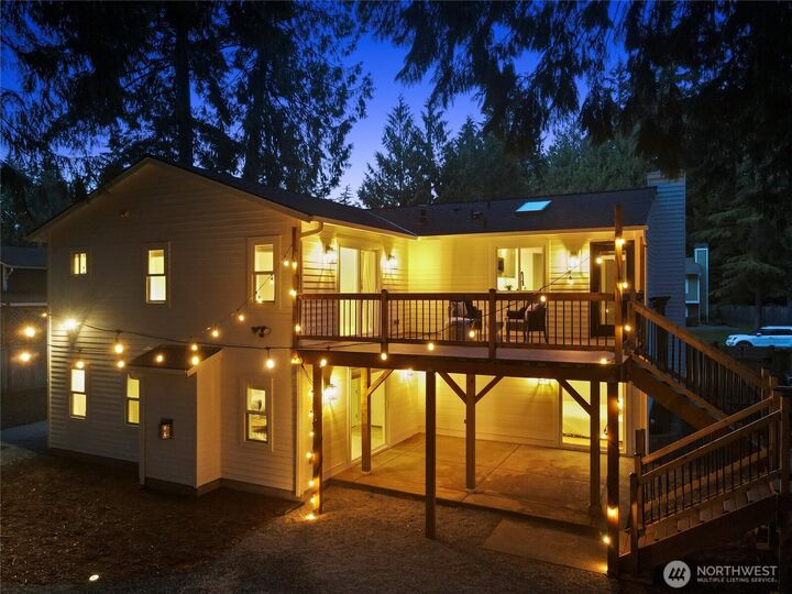 Property Photo:  2611  229th Place NE  WA 98074 