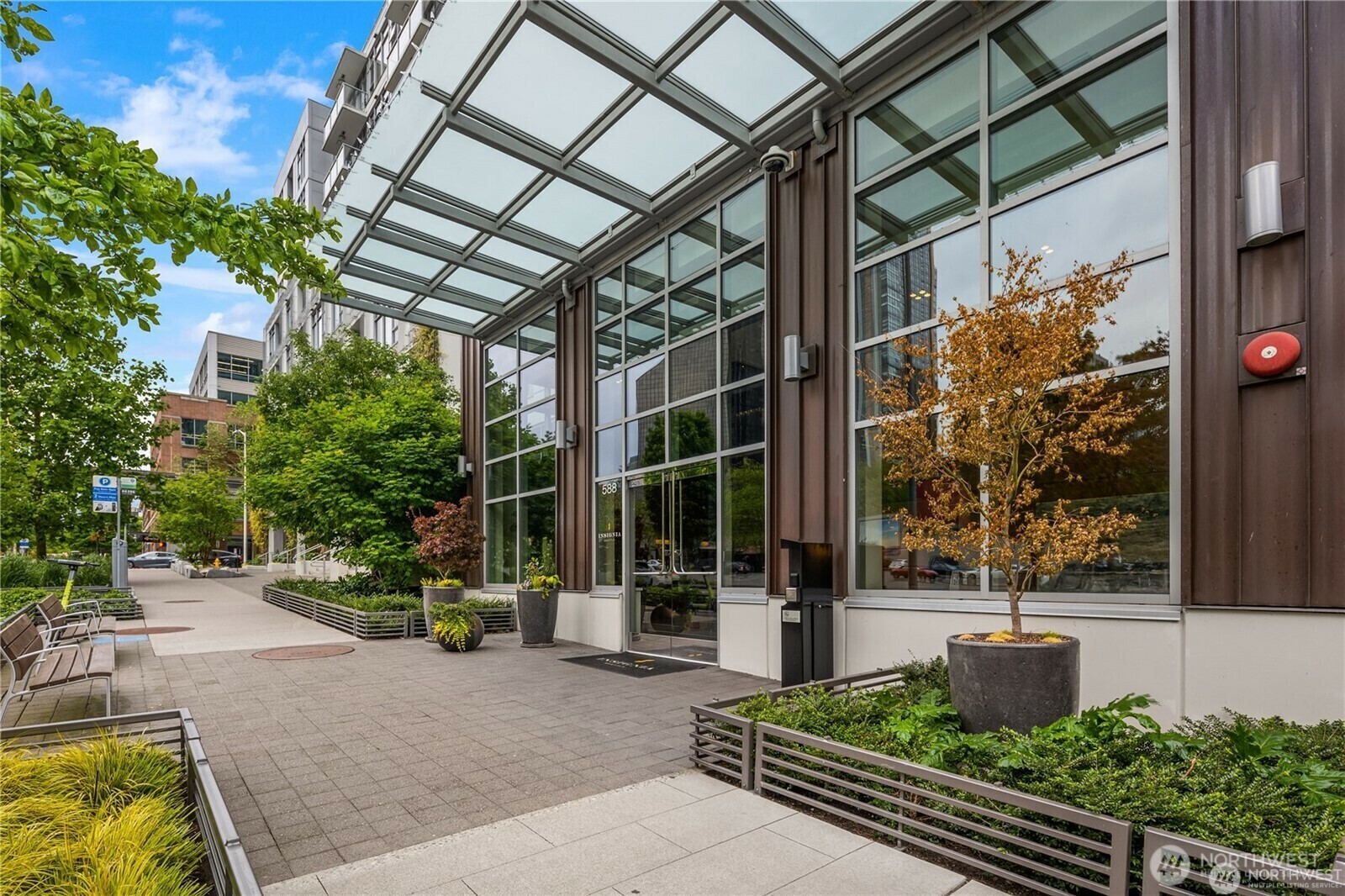 588  Bell Street 2702S  Seattle WA 98121 photo