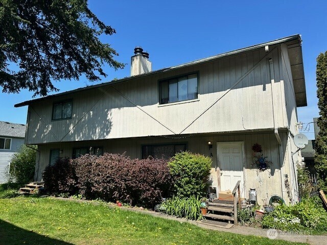 Property Photo: 2333 Yew Street WA 98229