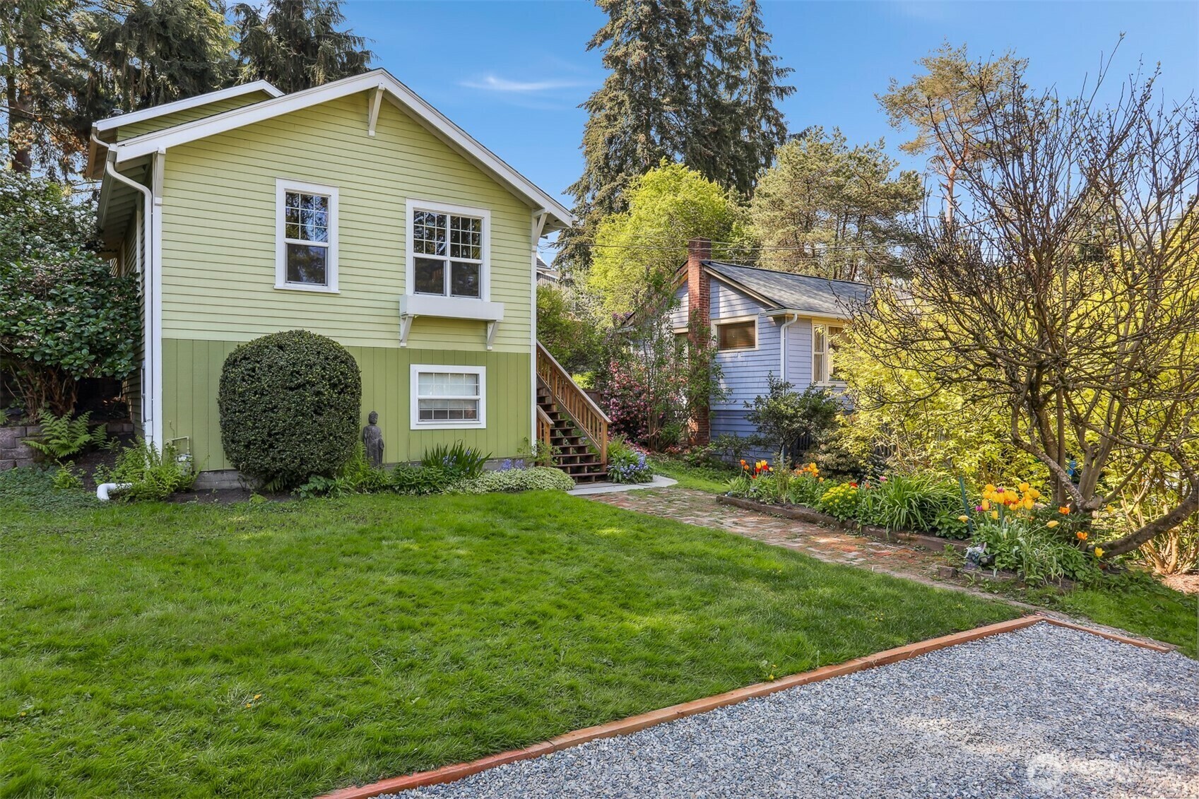 Property Photo: 2727 NE 103rd Street WA 98125