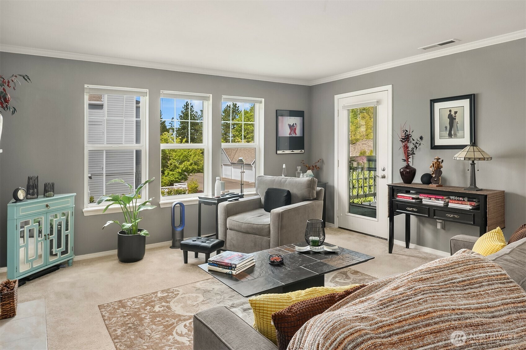 Property Photo: 4109 224th Lane SE 213 WA 98029