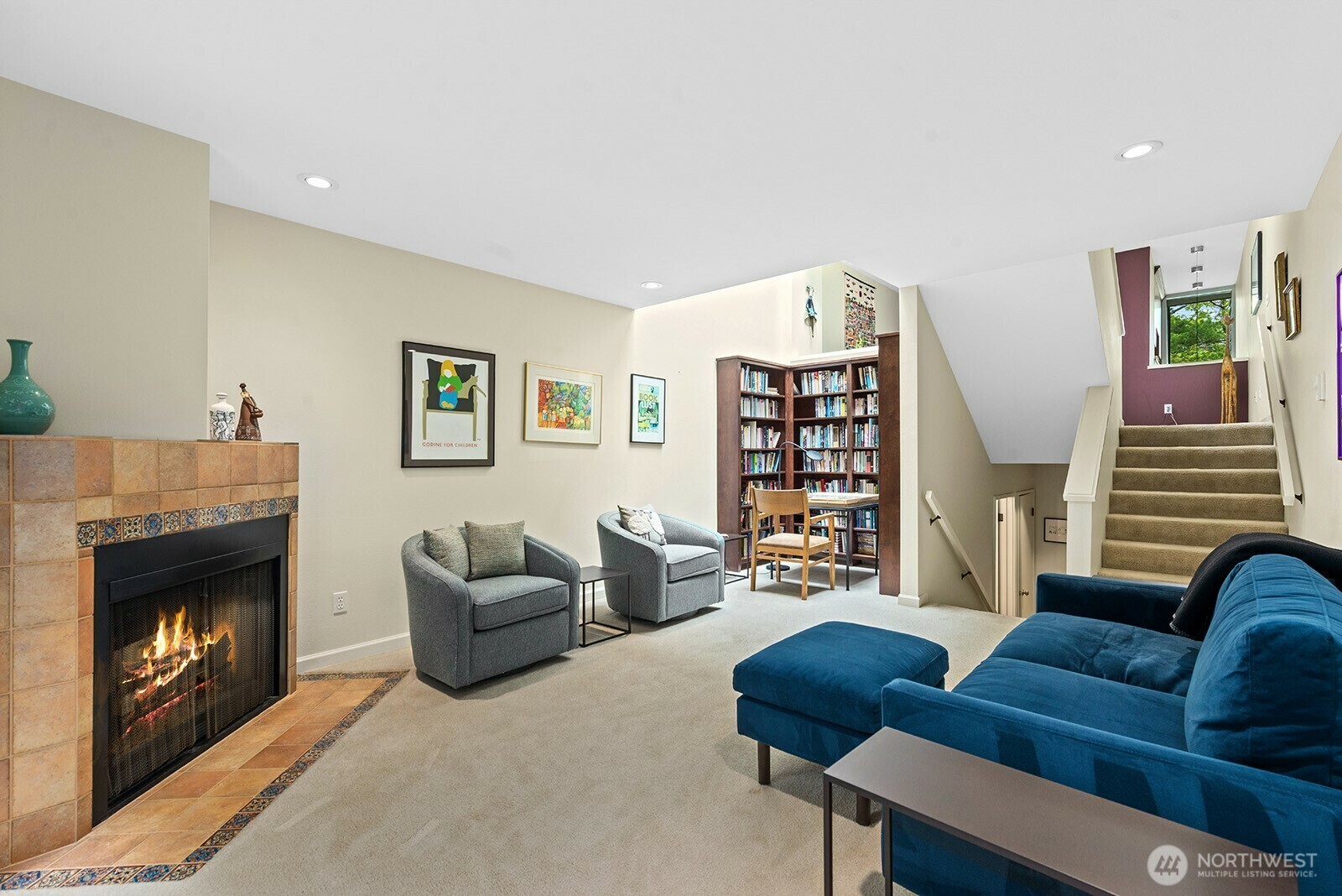 Property Photo: 4501 NE 55th Street 1/2 WA 98105