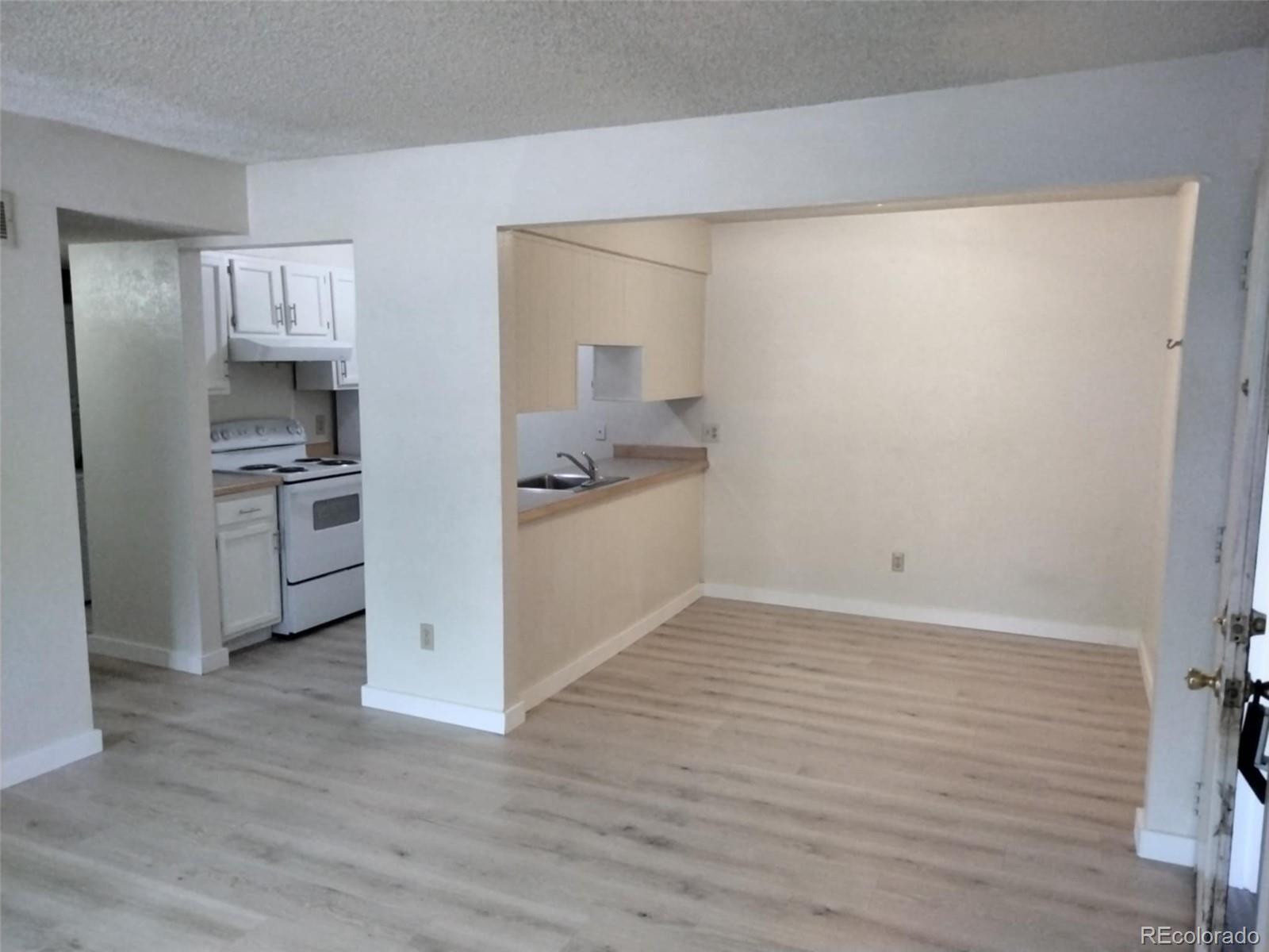 Property Photo:  7665 E Eastman Avenue 104A  CO 80231 