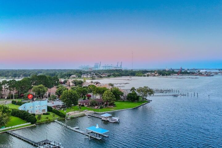 4309 Hatton Point Rd  Portsmouth VA 23703 photo
