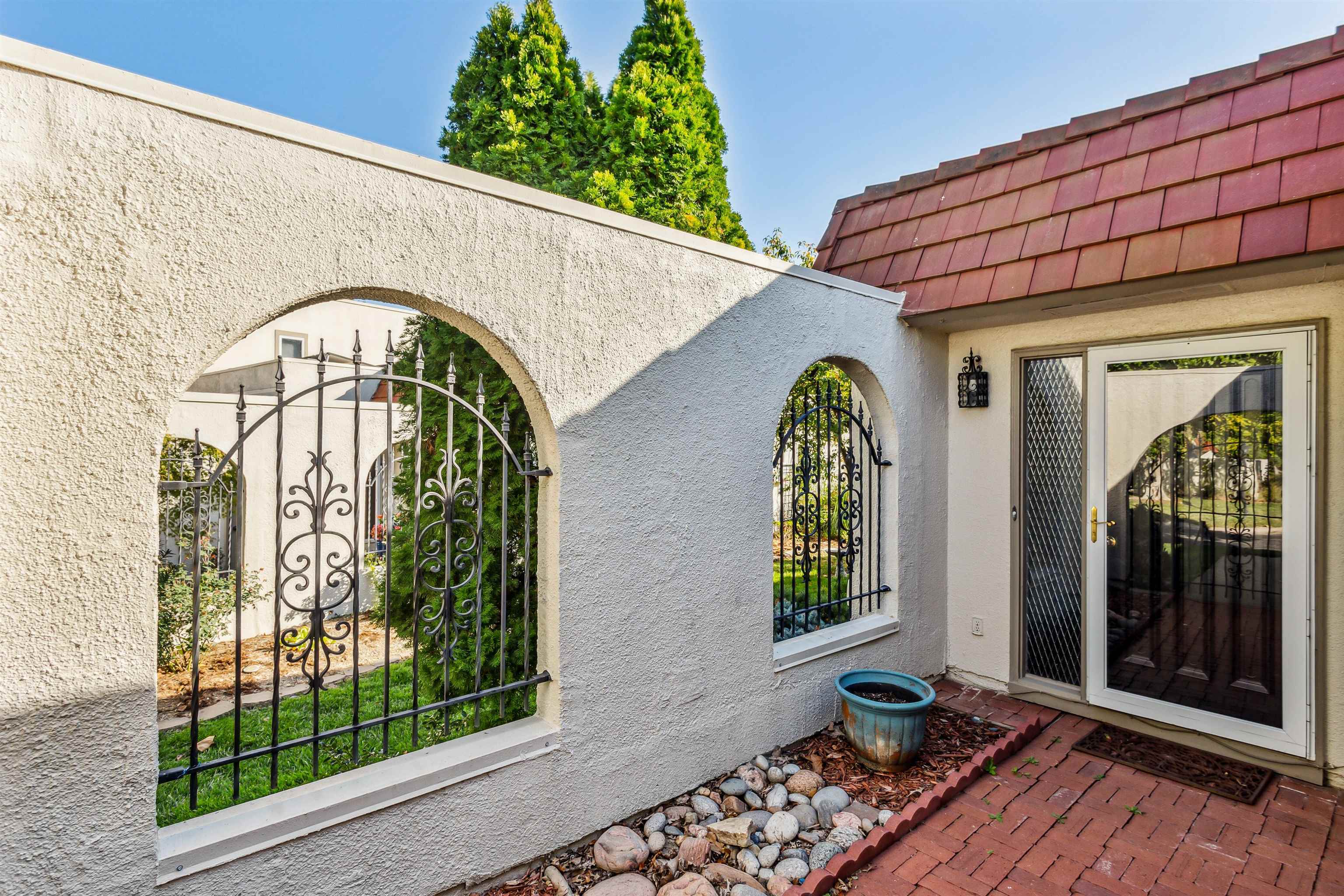 Property Photo: 26 E Via Roma KS 67230