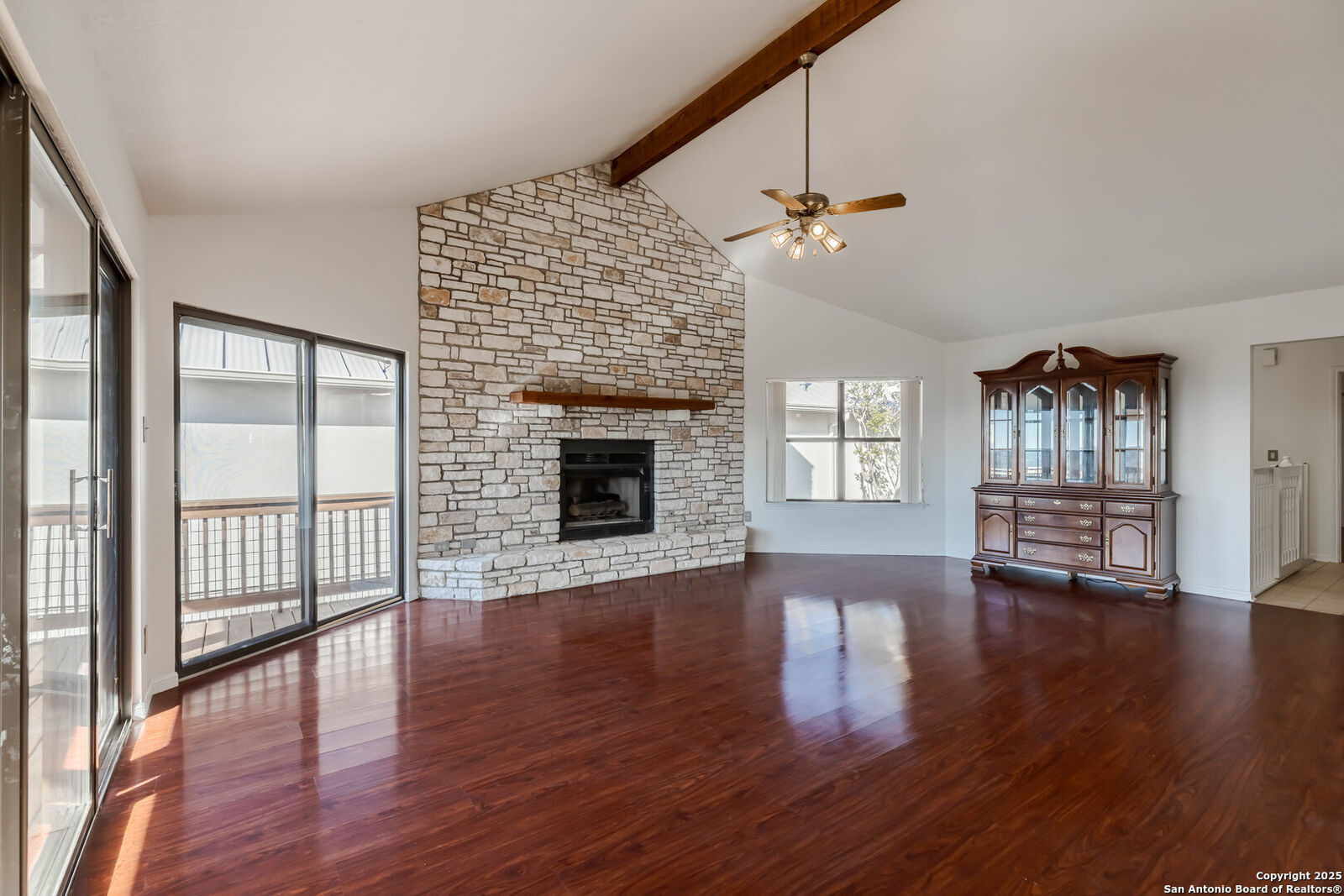 Property Photo: 107 Mesa Del Sol TX 78028