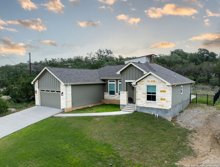 Property Photo:  1587 Lakeshore Dr  TX 78133 