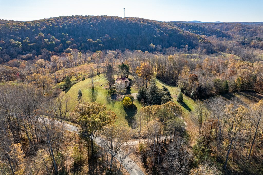 Property Photo: 5722 James River Rd VA 24553