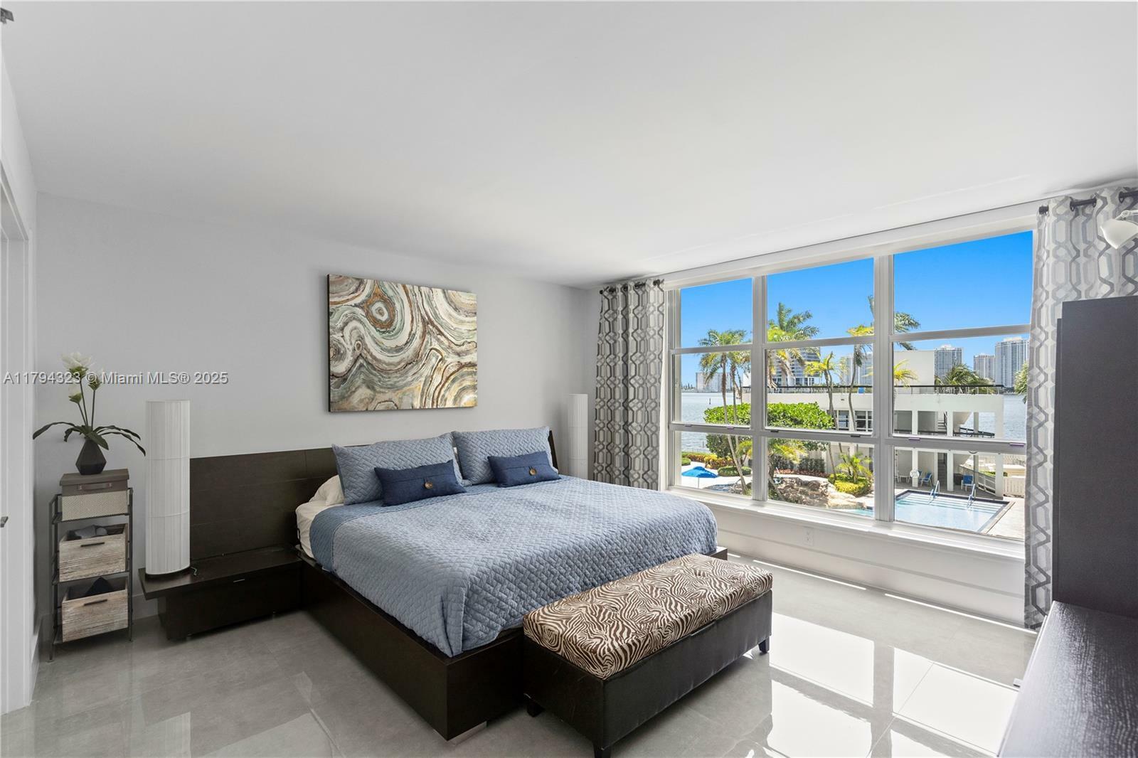 Property Photo: 3600 Mystic Pointe Dr 306 FL 33180