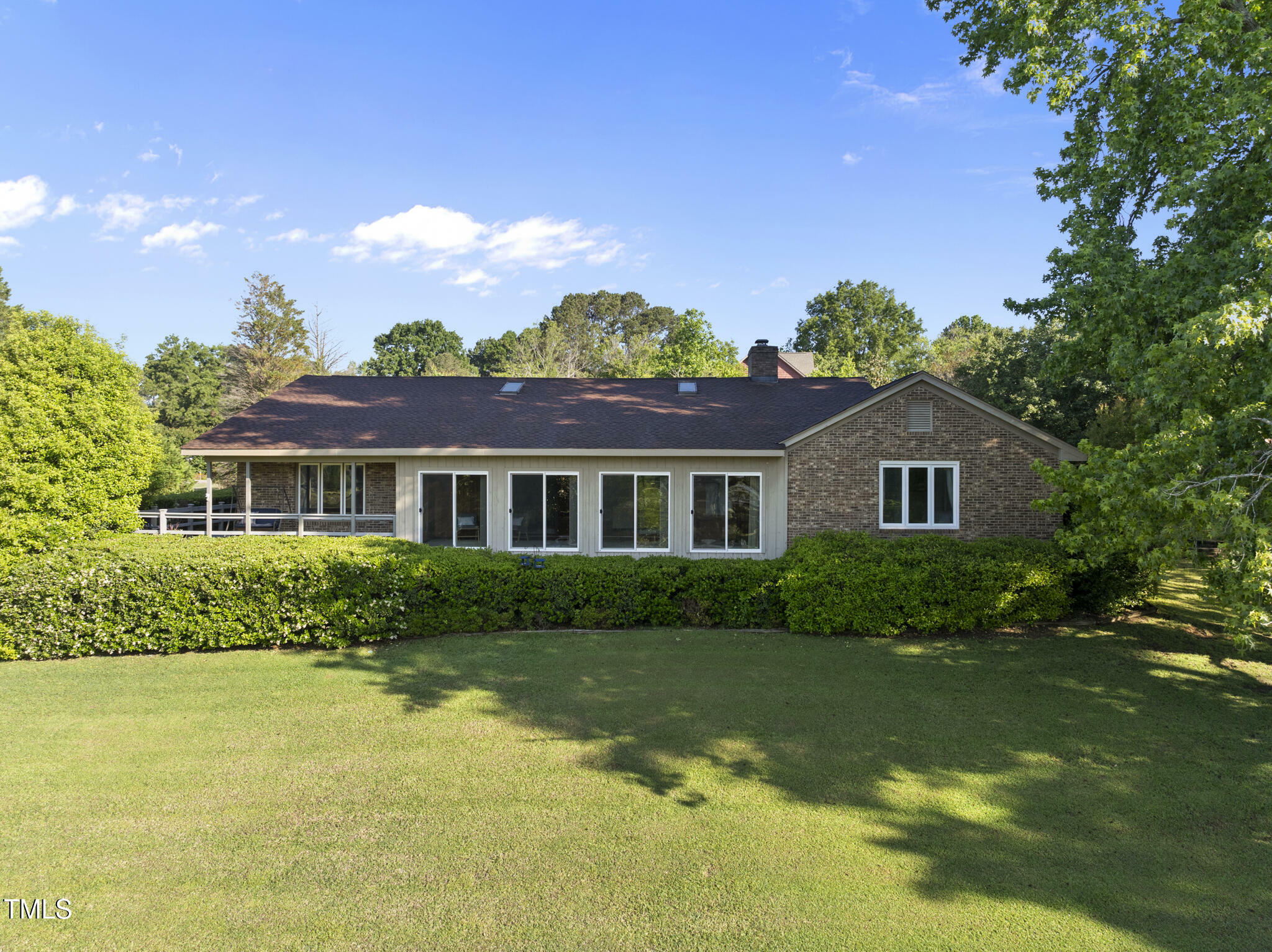 Property Photo: 9 Lakeview Drive NC 27332
