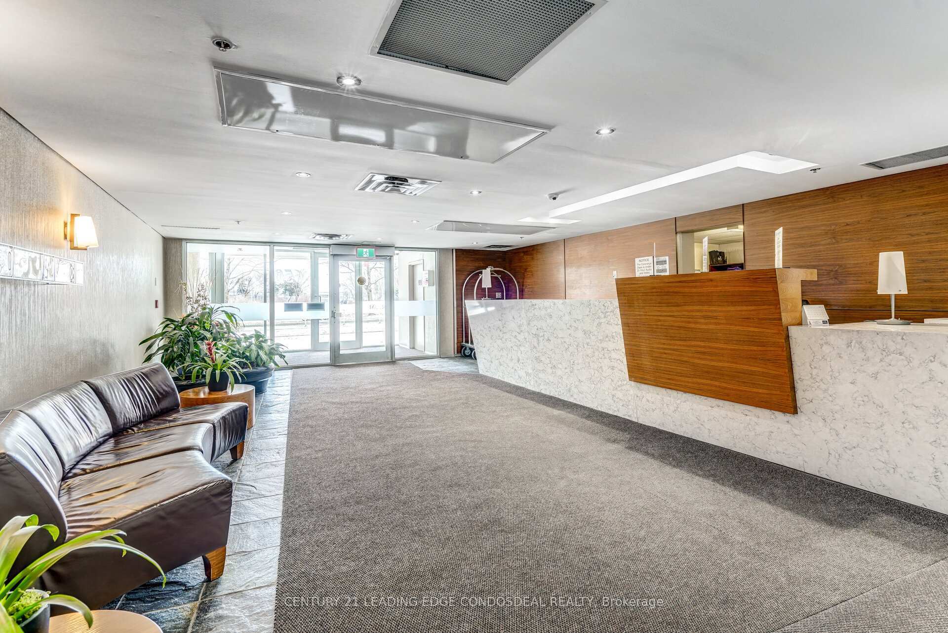 Property Photo:  650 Queens Quay W 620  ON M5V 3N2 