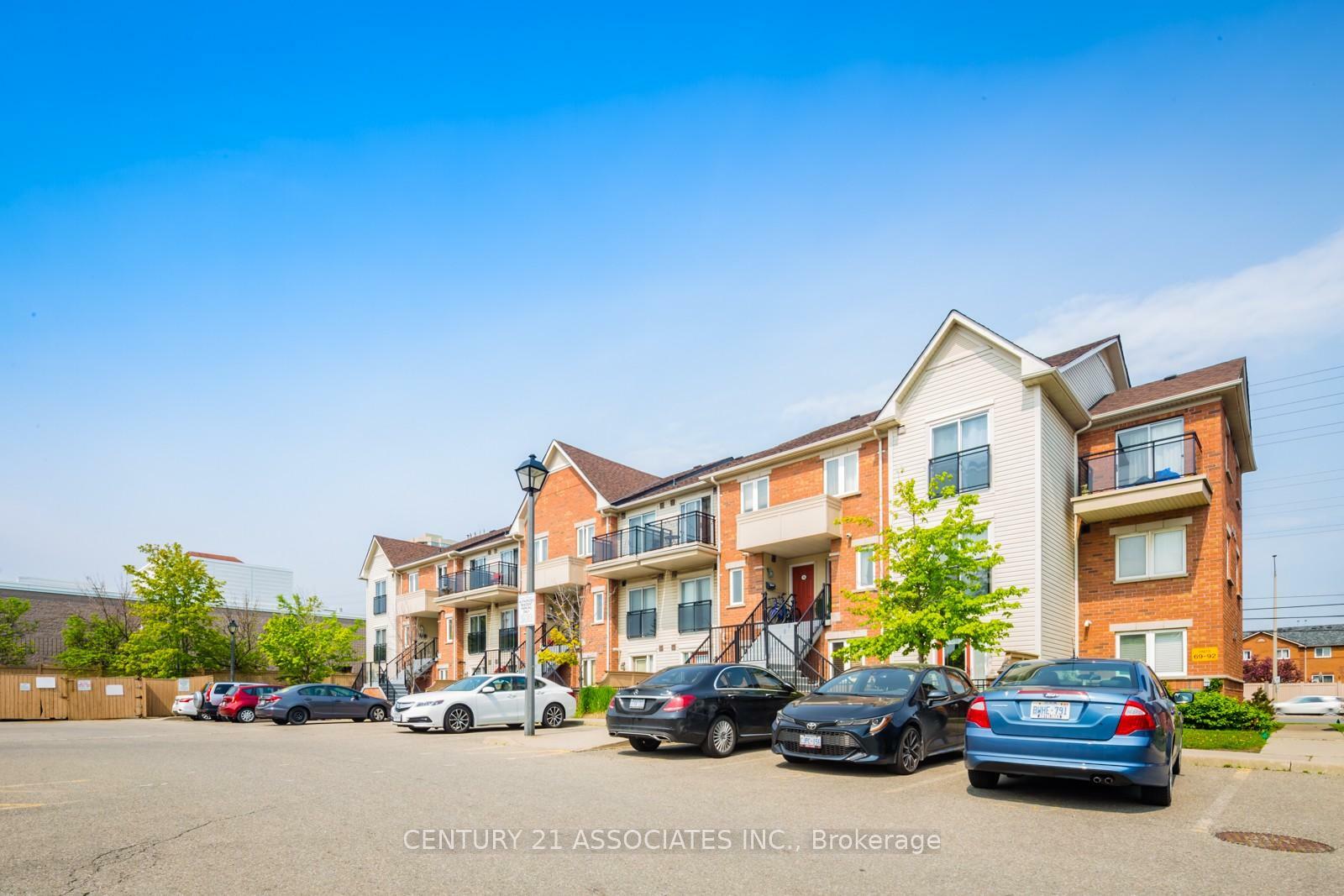 Property Photo:  4620 Guildwood Way 75  ON L5R 4H4 
