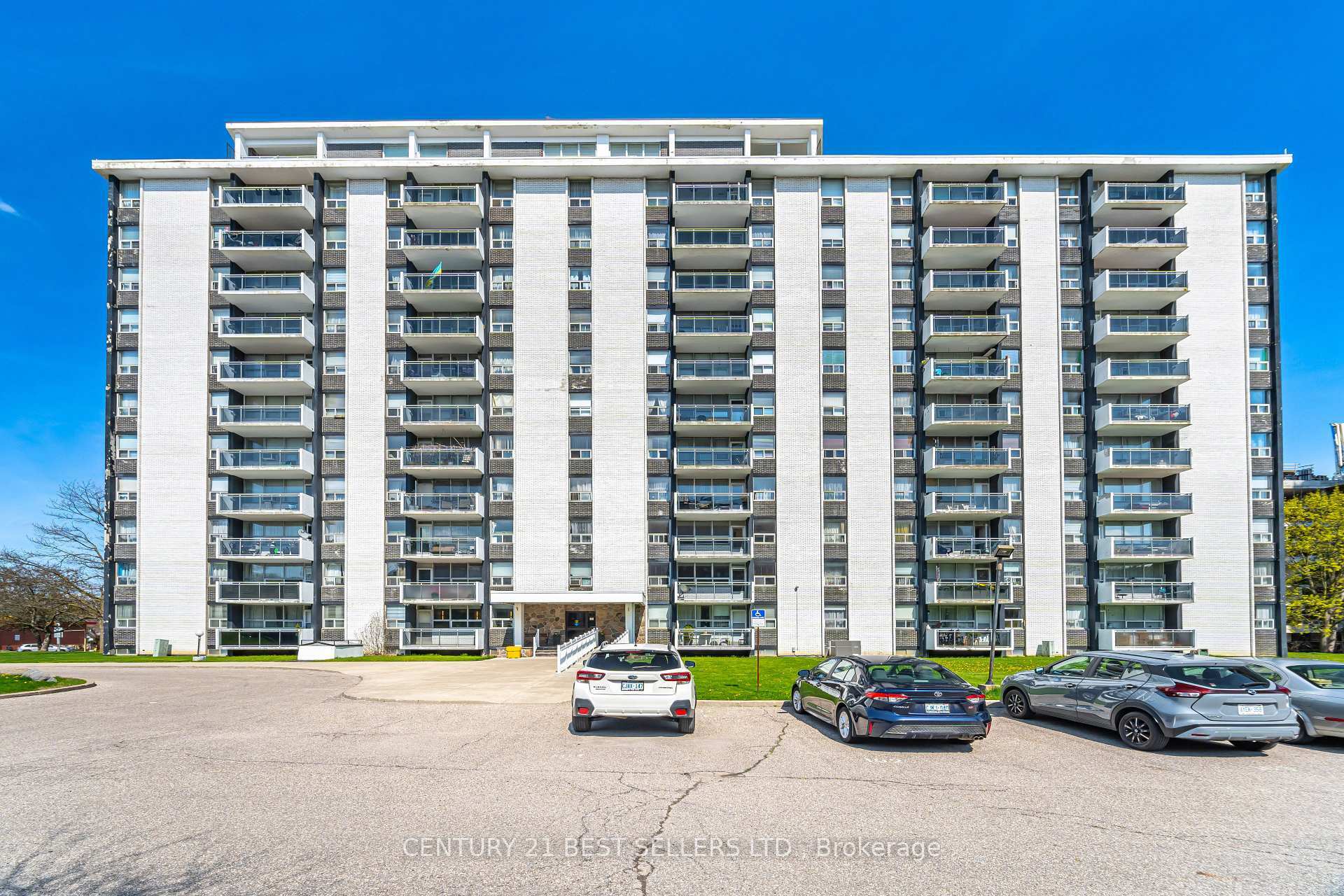 Property Photo: 151 La Rose Avenue 306 ON M9P 1B3