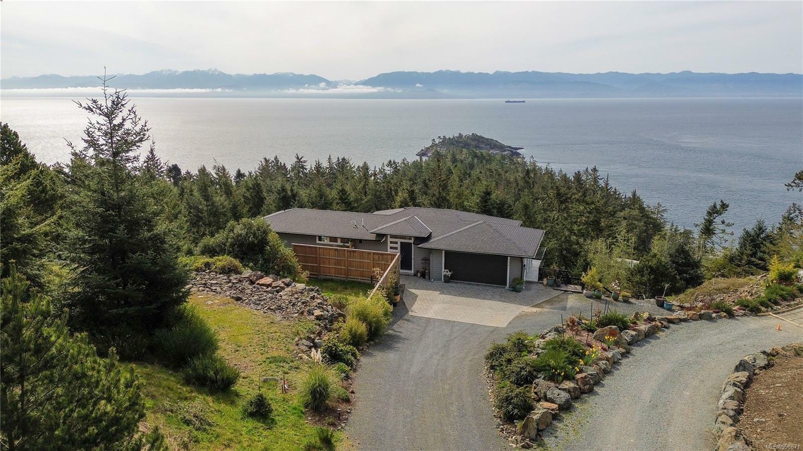 Property Photo: 7470 Thornton Hts BC V9Z 1L8