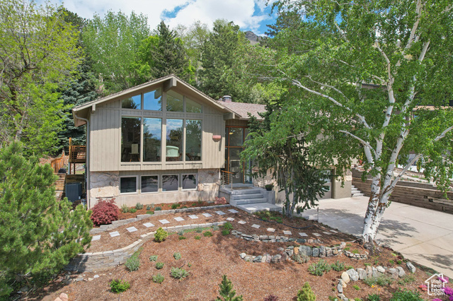 Property Photo: 8971 S Alpen Way E UT 84121