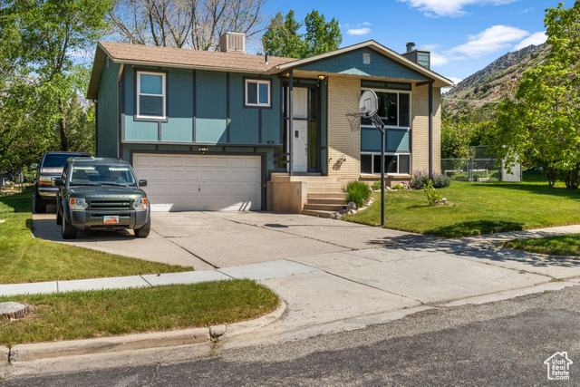 Property Photo: 1016 E 1050 N UT 84404