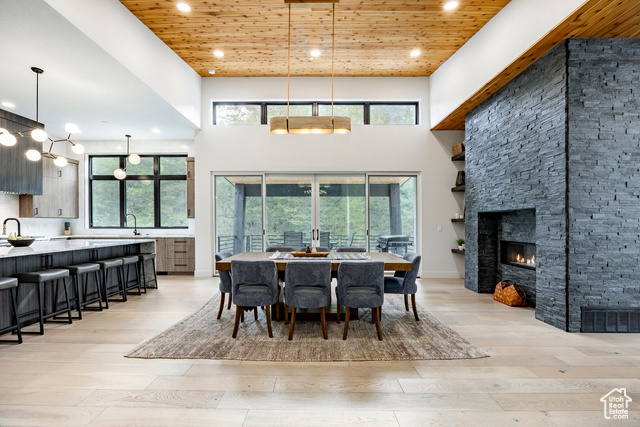 Property Photo: 9335 N Canopy Ln E UT 84604