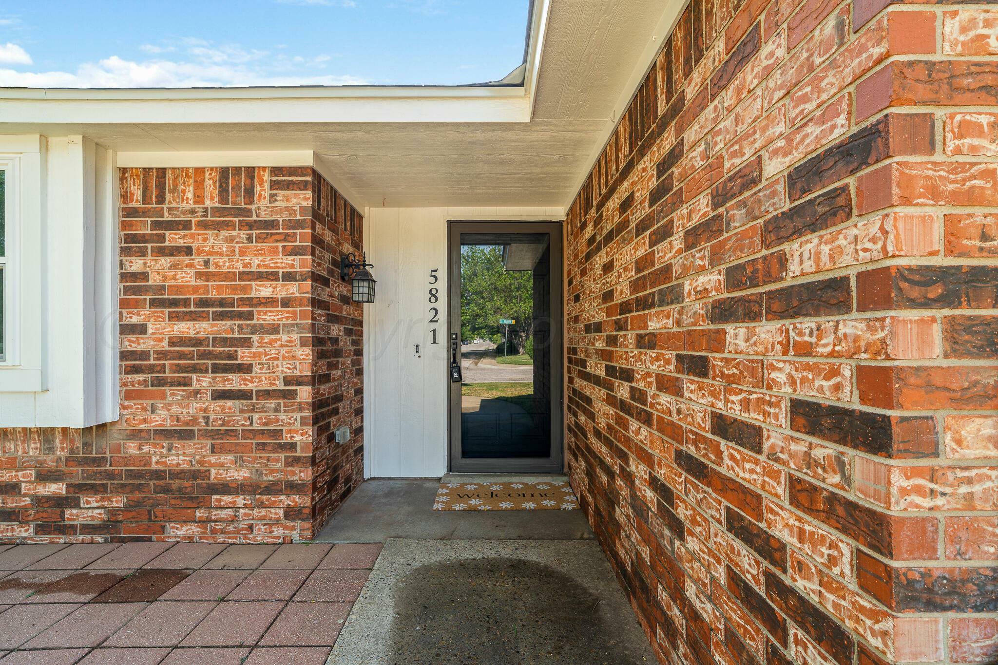Property Photo:  5821 Winkler Drive  TX 79109-7139 