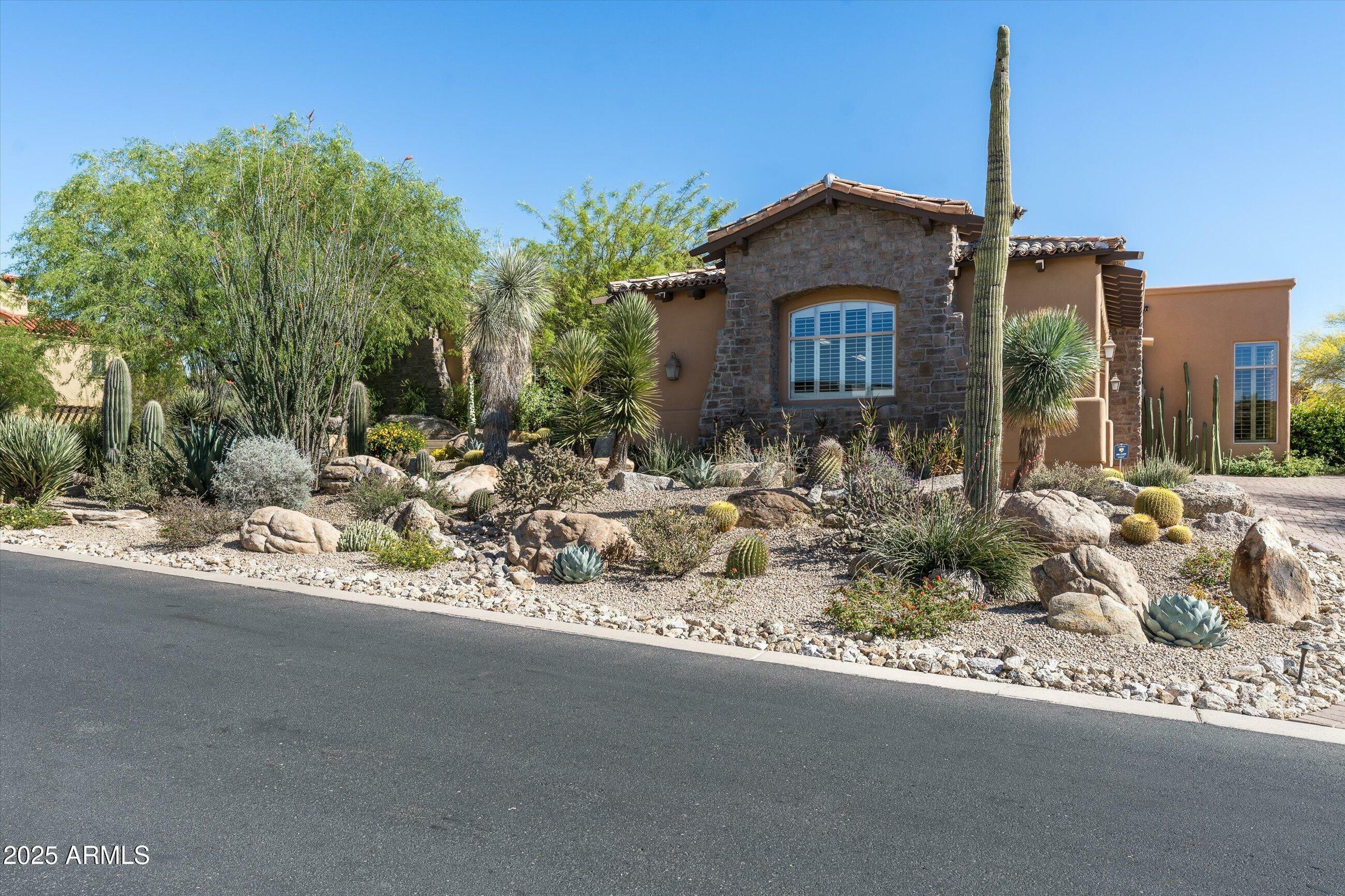 Property Photo: 10531 E Cinder Cone Trail AZ 85262