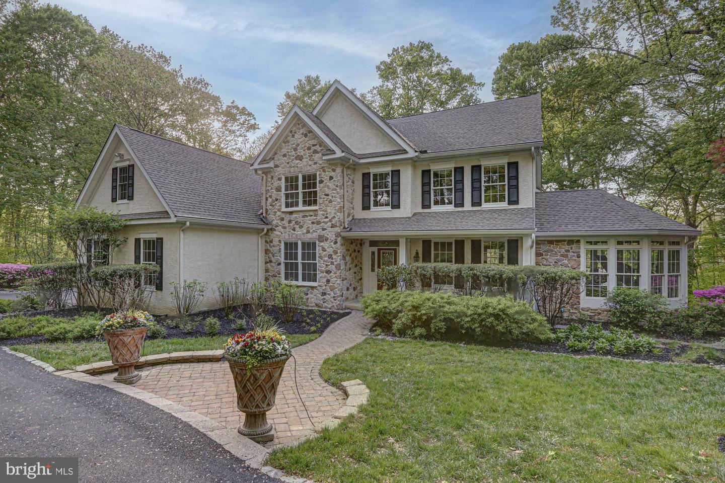 Property Photo: 118 Pleasant Bank Lane Lane PA 19348