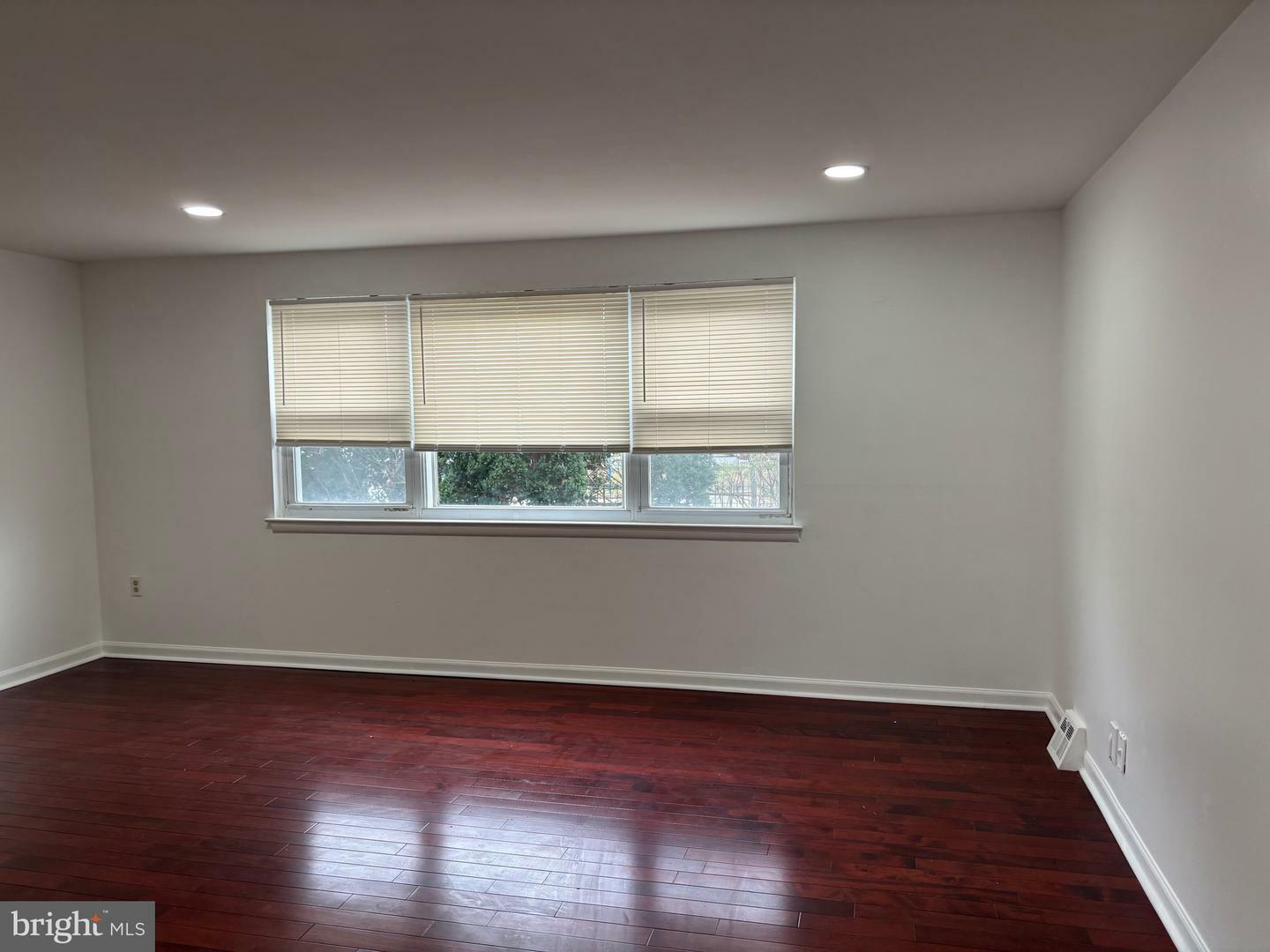 Property Photo: 664 Lawler Street PA 19116