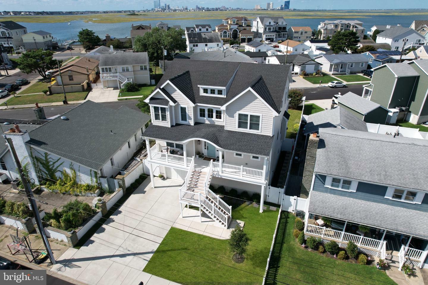 Property Photo: 702 Sterling Place NJ 08203