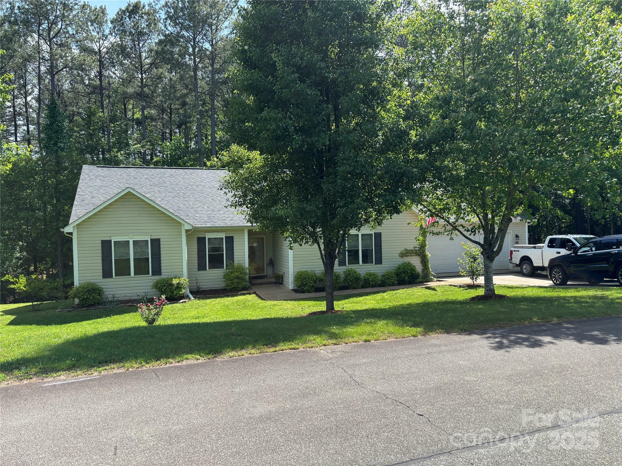 Property Photo: 5137 Buckhead Road NC 28630