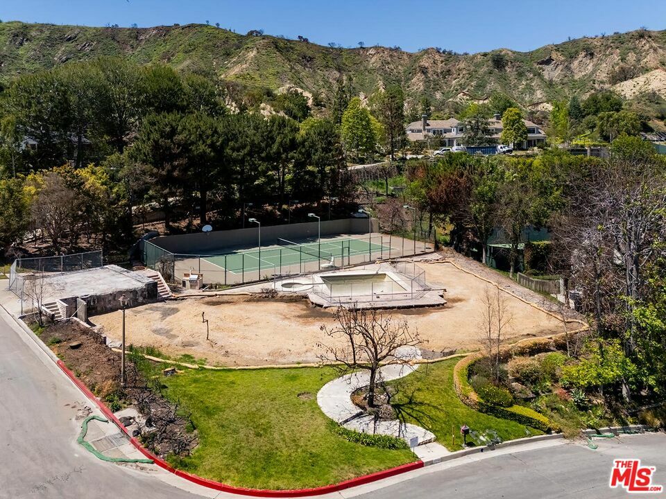 Property Photo: 17706 Camino De Yatasto CA 90272