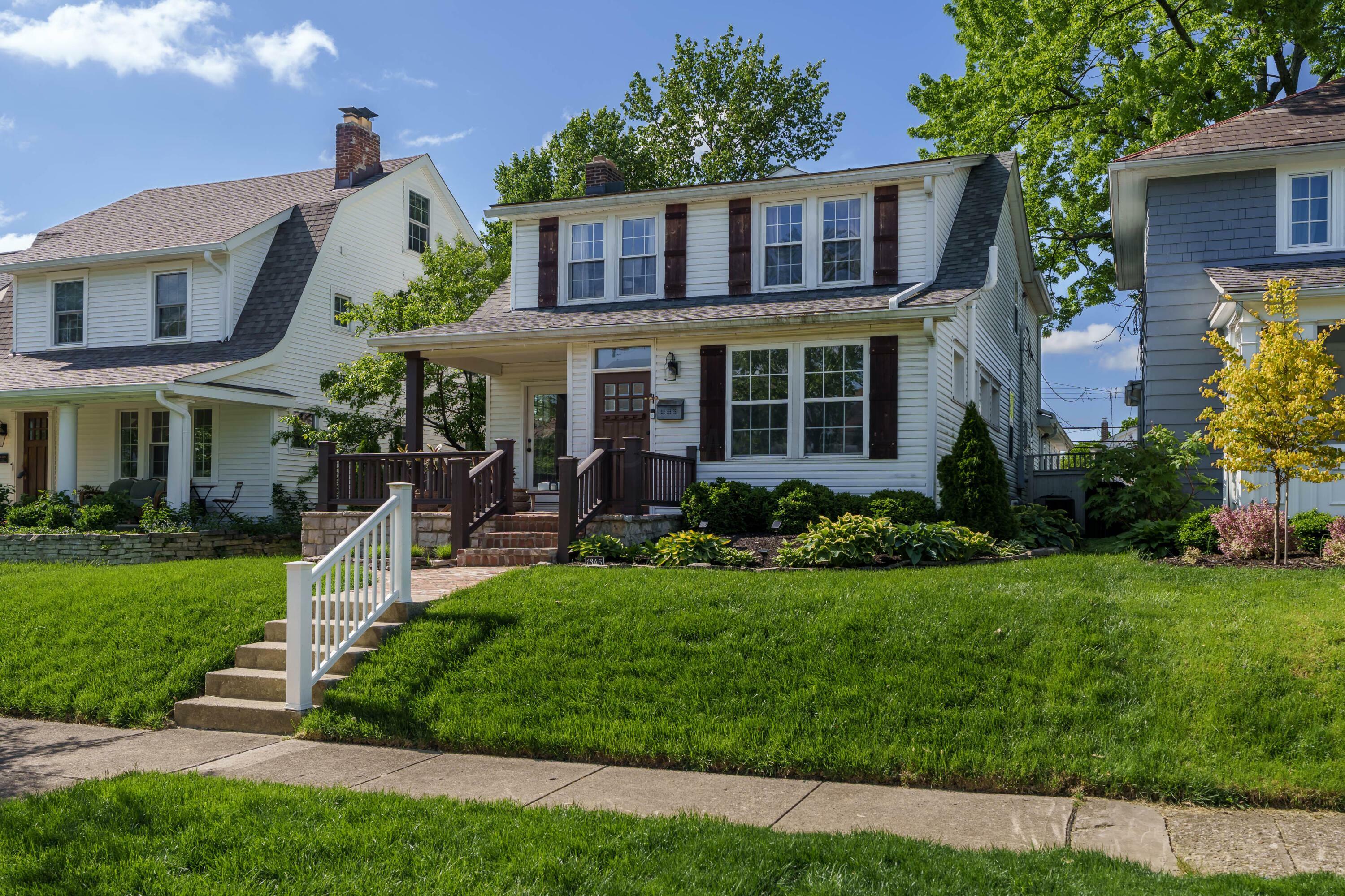 Property Photo: 1345 Haines Avenue OH 43212