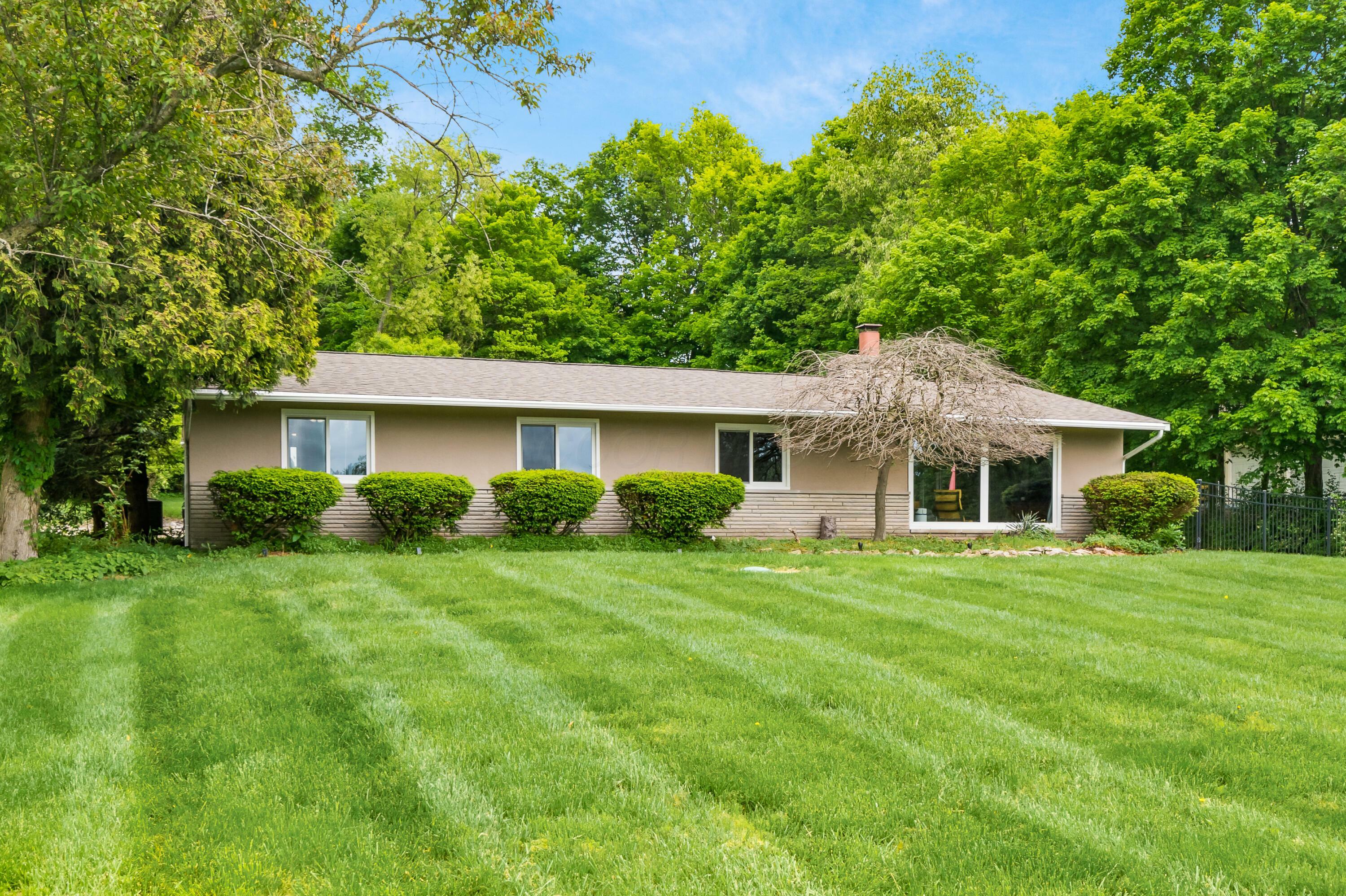 Property Photo: 7321 Riverside Drive OH 43065