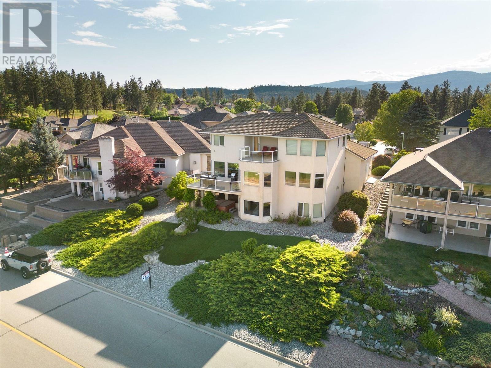 Property Photo: 3076 Quail Crescent BC V1V 2A1