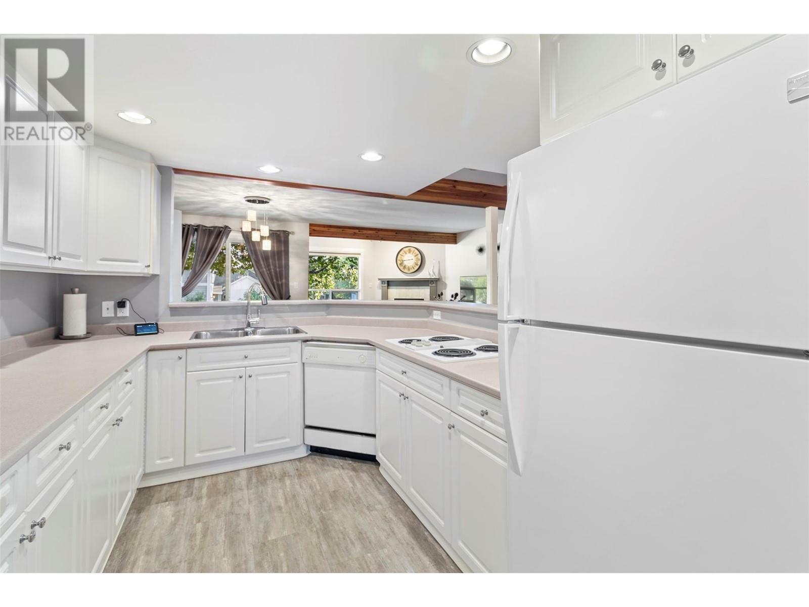Property Photo: 763 Front Street 3 BC V2C 6S8