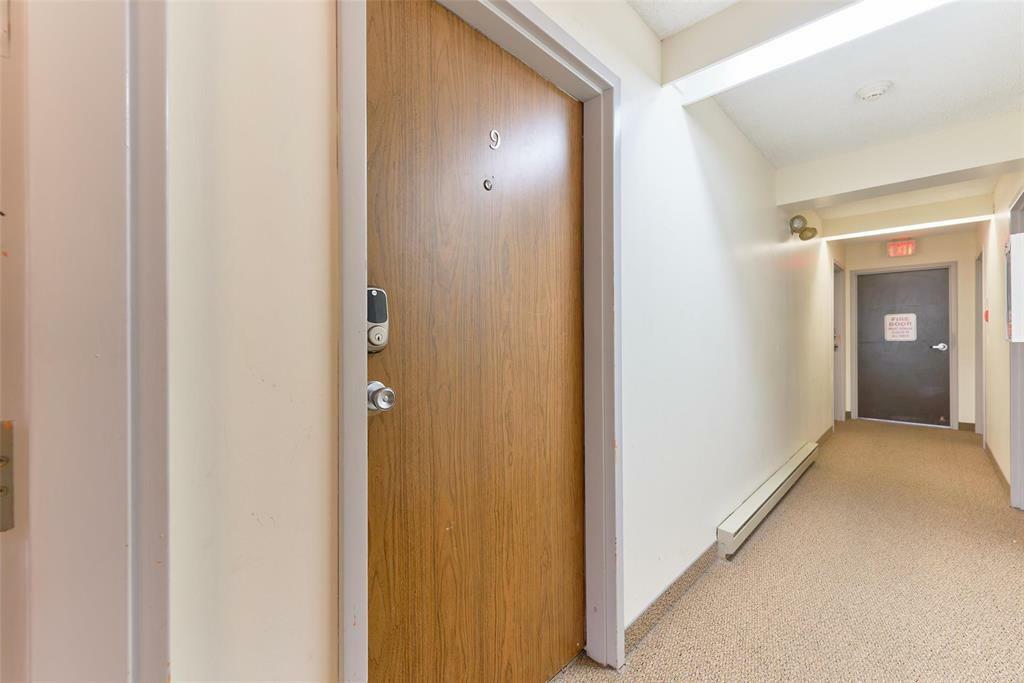 Property Photo: 932 Summerside Avenue MB R3T 3A9