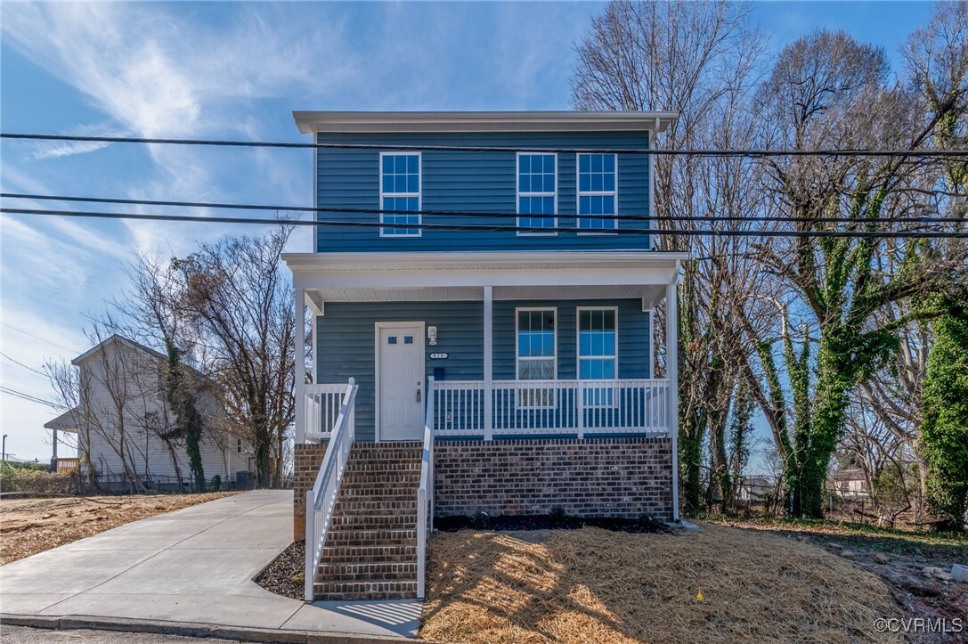 Property Photo: 425 Byrne Street VA 23803