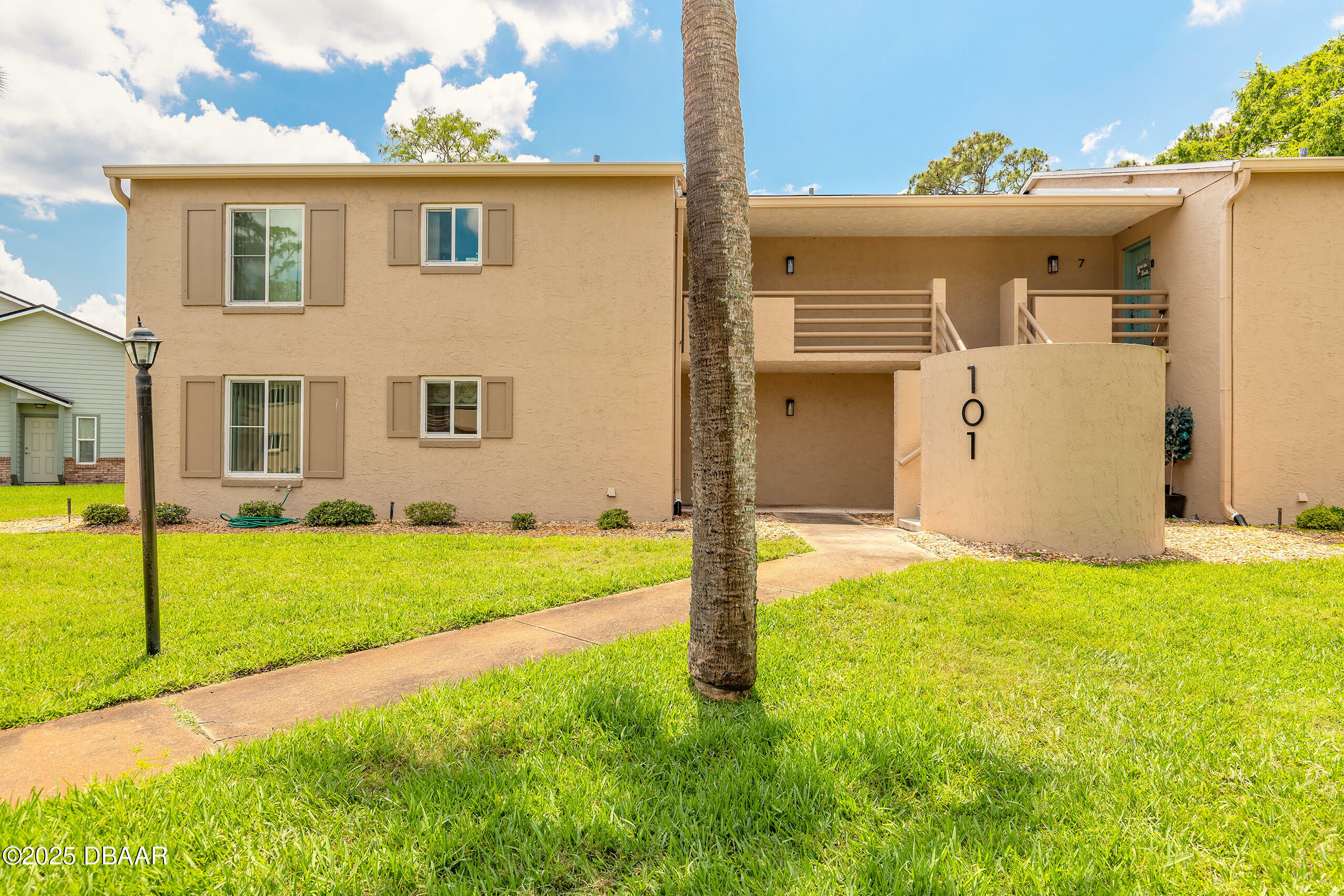 Property Photo:  101 Bob White Court  FL 32119 