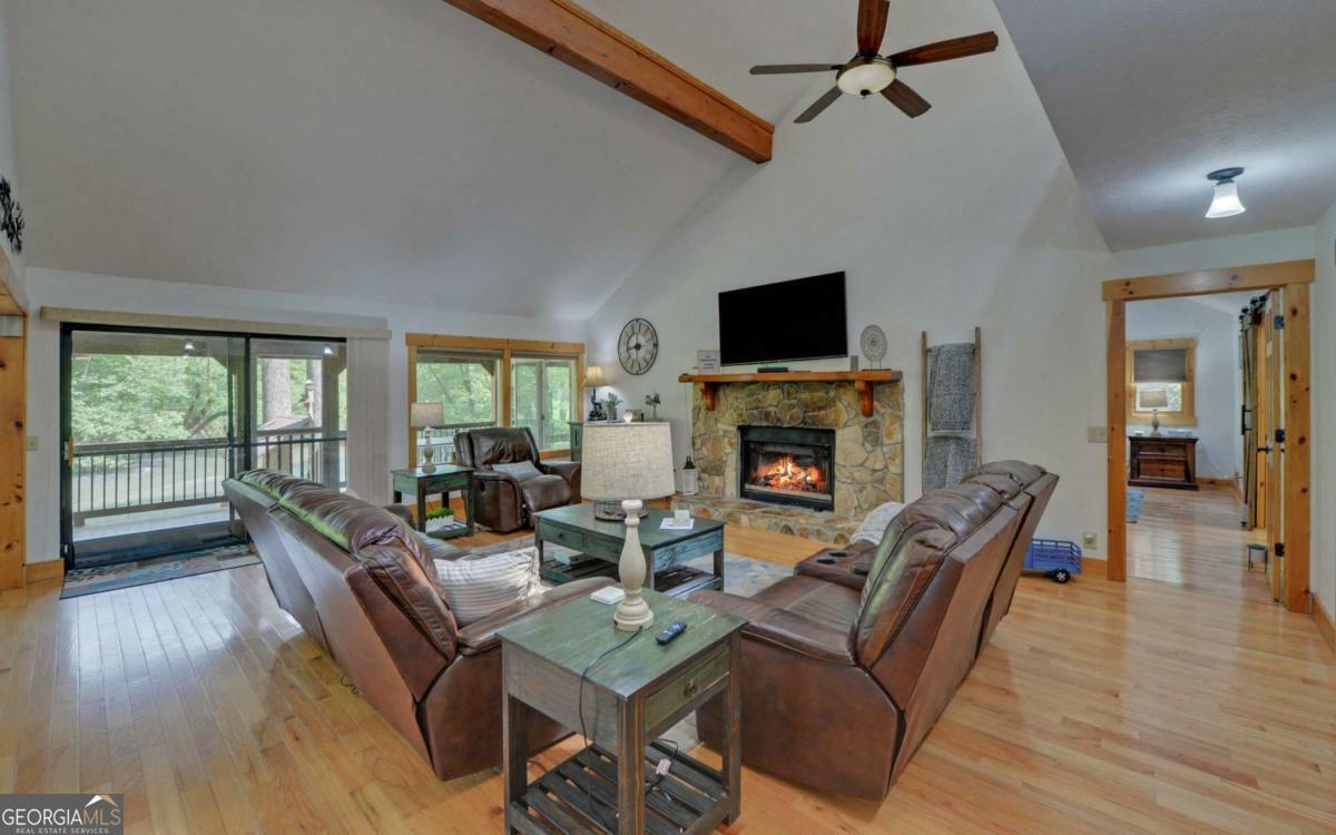 Property Photo: 321 Call Wright Road GA 30540