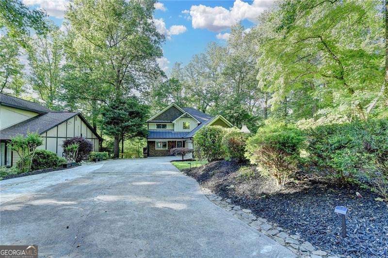 Property Photo: 975 Timber Lake Trail GA 30041