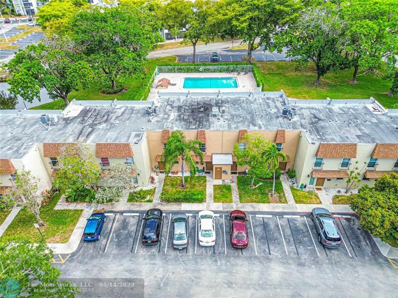 Property Photo: 513 N Pine Island Rd 7 FL 33324
