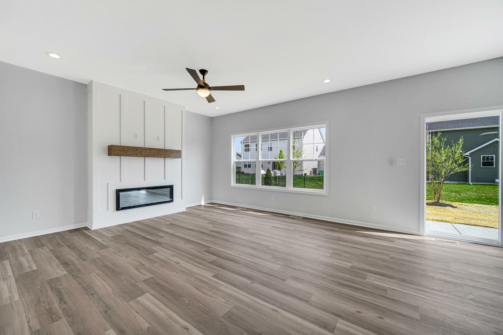 Property Photo: 829 Idlewild Lane IN 46304