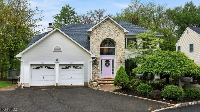 19 Trails End Ct  Westfield Town NJ 07090 photo