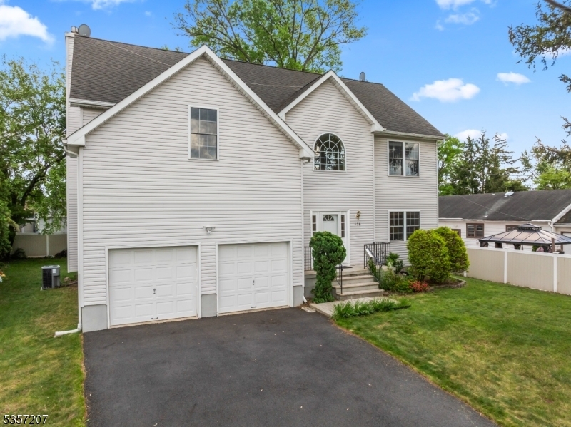Property Photo:  136 Burns St  NJ 08873 