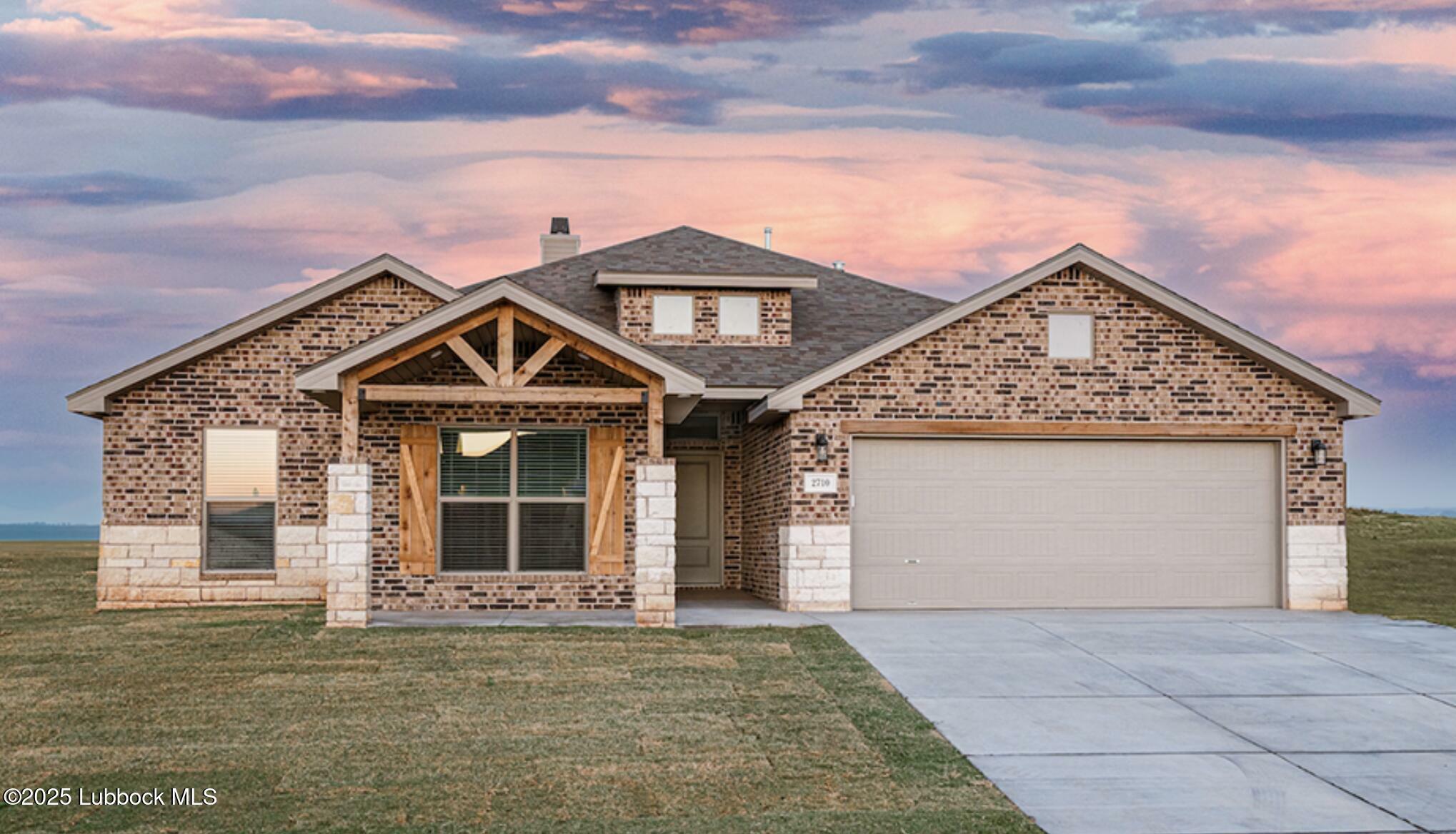 Property Photo: 2908 Ranch Avenue TX 79382