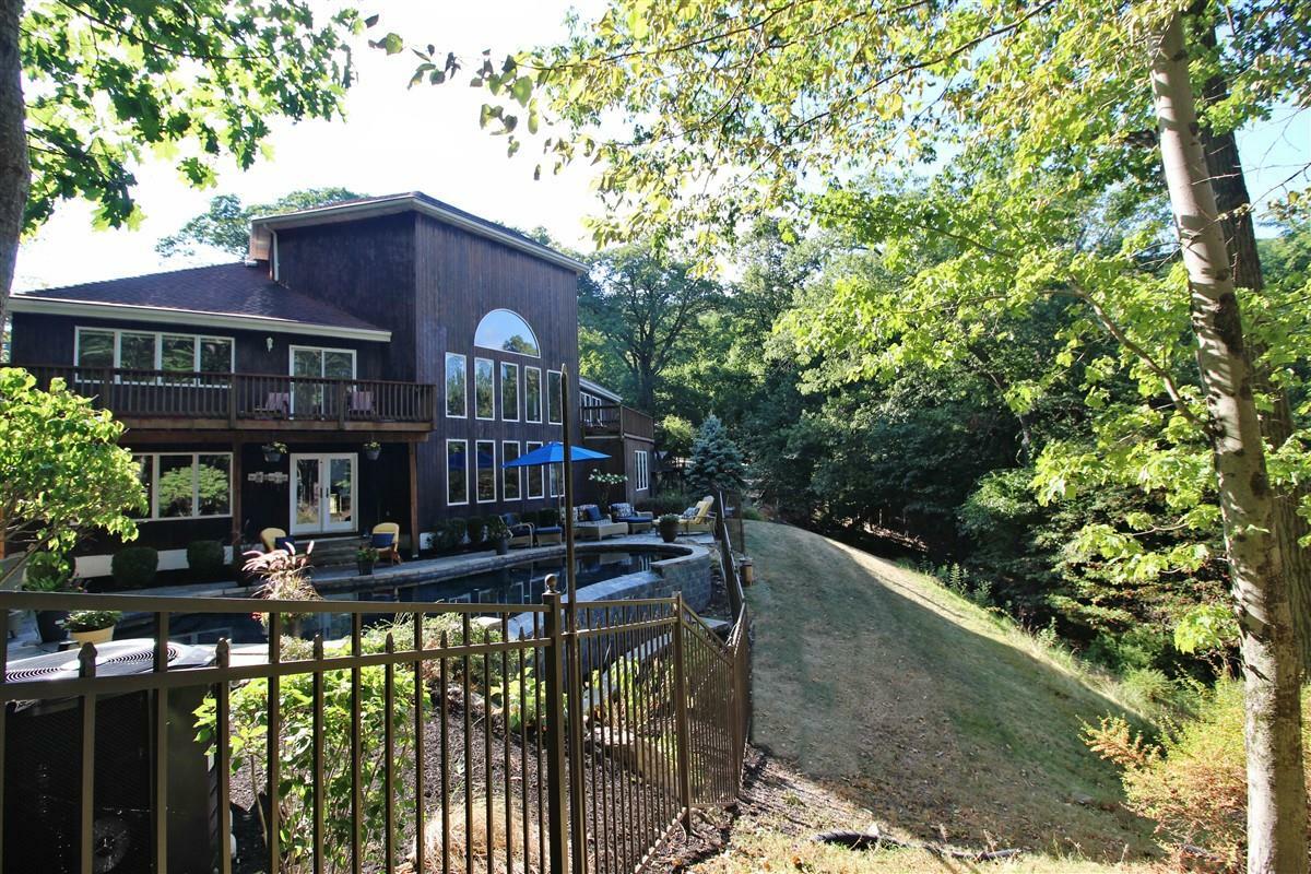 36 Ridgetop Drive  Tomkins Cove NY 10986 photo
